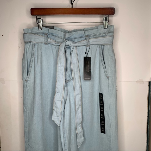 New Banana Republic Womens High Rise Paper Bag Jeans 29/8P Light wash BNWT - Picture 3 of 10